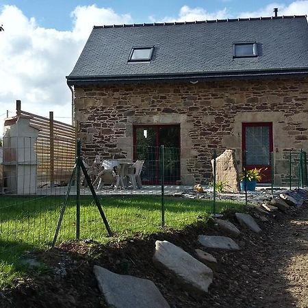 Gite La Chouette Begard ภายนอก รูปภาพ