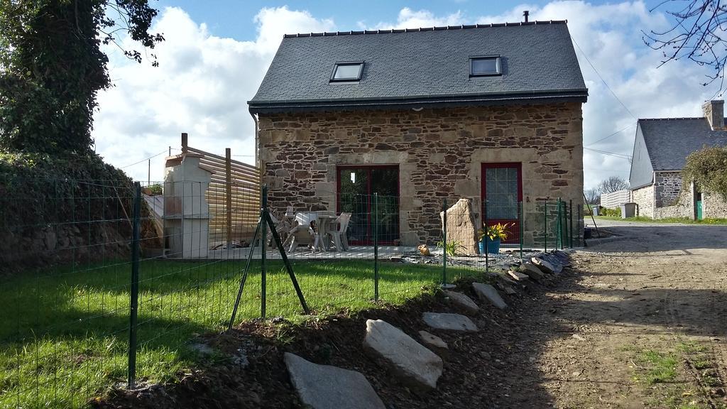 Gite La Chouette Begard ภายนอก รูปภาพ